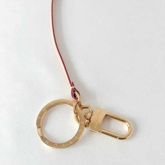 Louis Vuitton Handbags - Louis Vuitton Artsy Keyring Holder